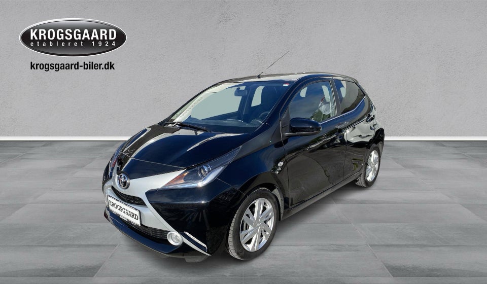 Toyota Aygo 1,0 VVT-i x-black 5d