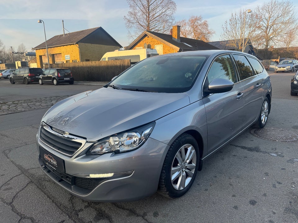 Peugeot 308 1,2 e-THP 130 Active EAT6 5d