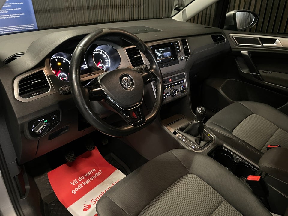 VW Golf Sportsvan 1,6 TDi 110 Comfortline BMT 5d