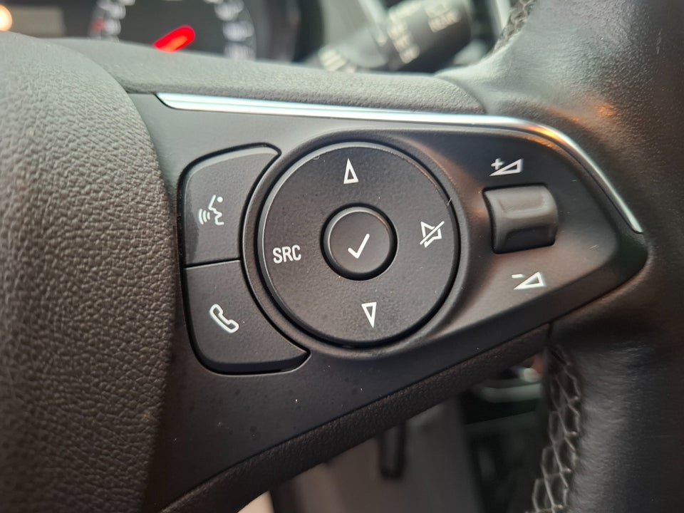 Opel Grandland X 1,2 T 130 Enjoy 5d