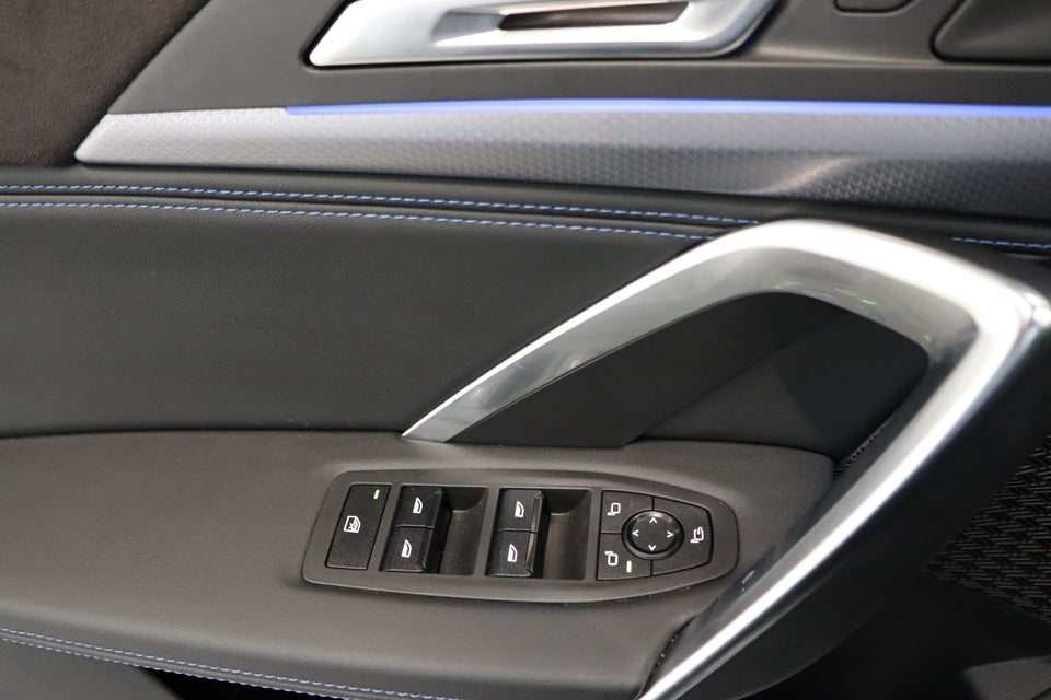 BMW iX2 eDrive20 M-Sport Premium 5d