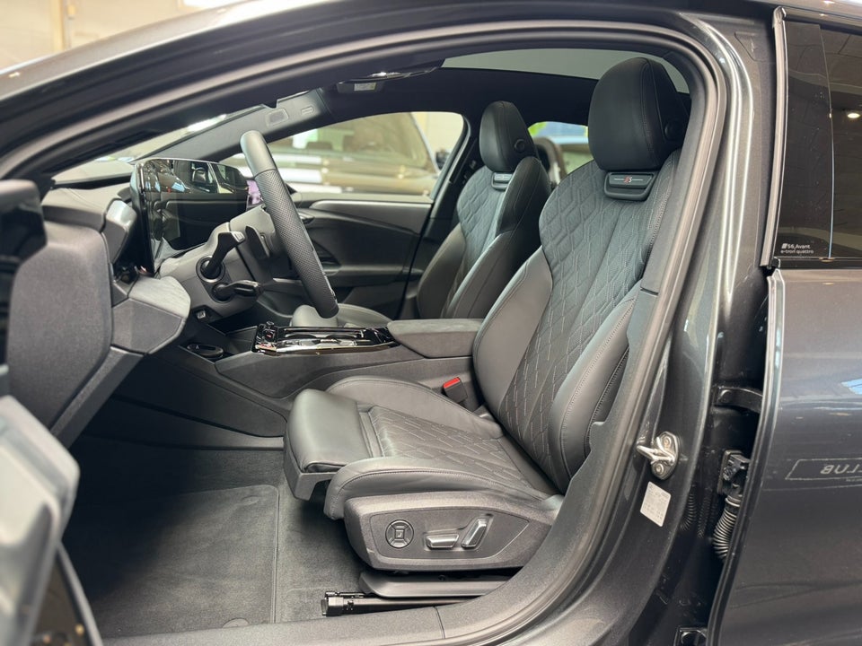 Audi S6 e-tron Avant quattro 5d