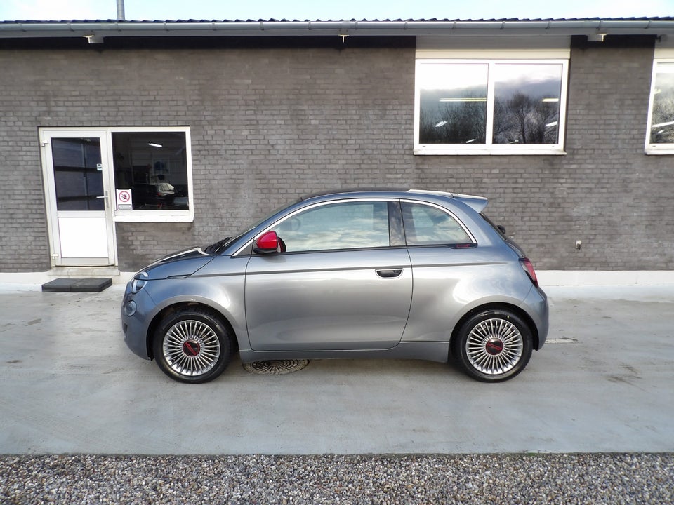 Fiat 500e 42 Icon 3d