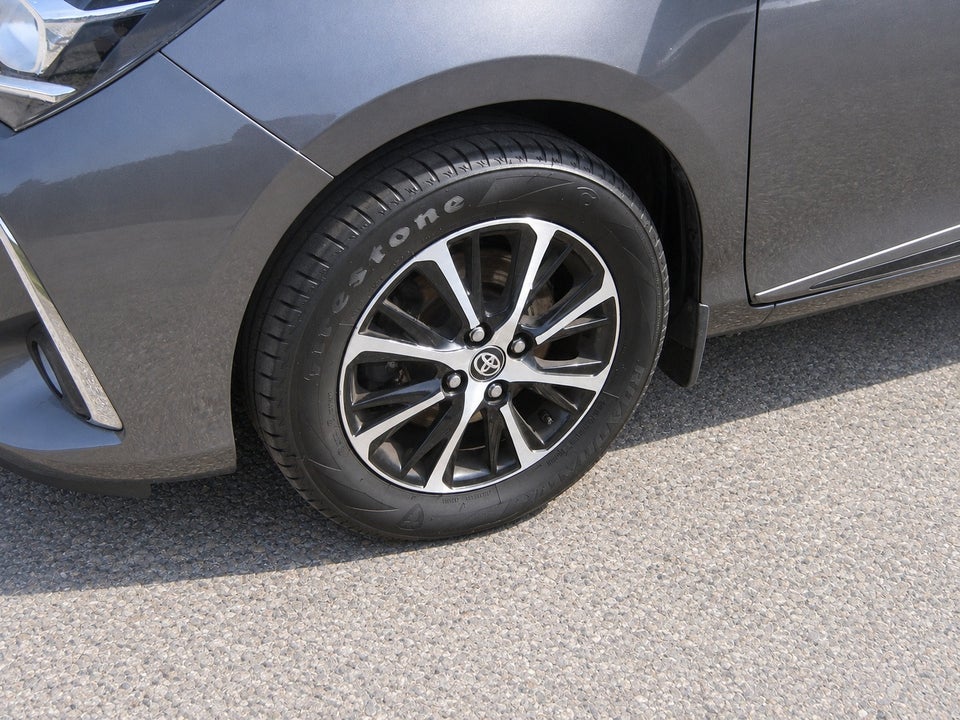 Toyota Yaris 1,5 VVT-i T2 Premium 5d