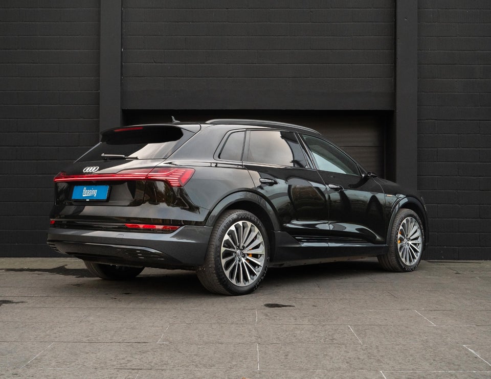 Audi e-tron 55 S-line quattro 5d