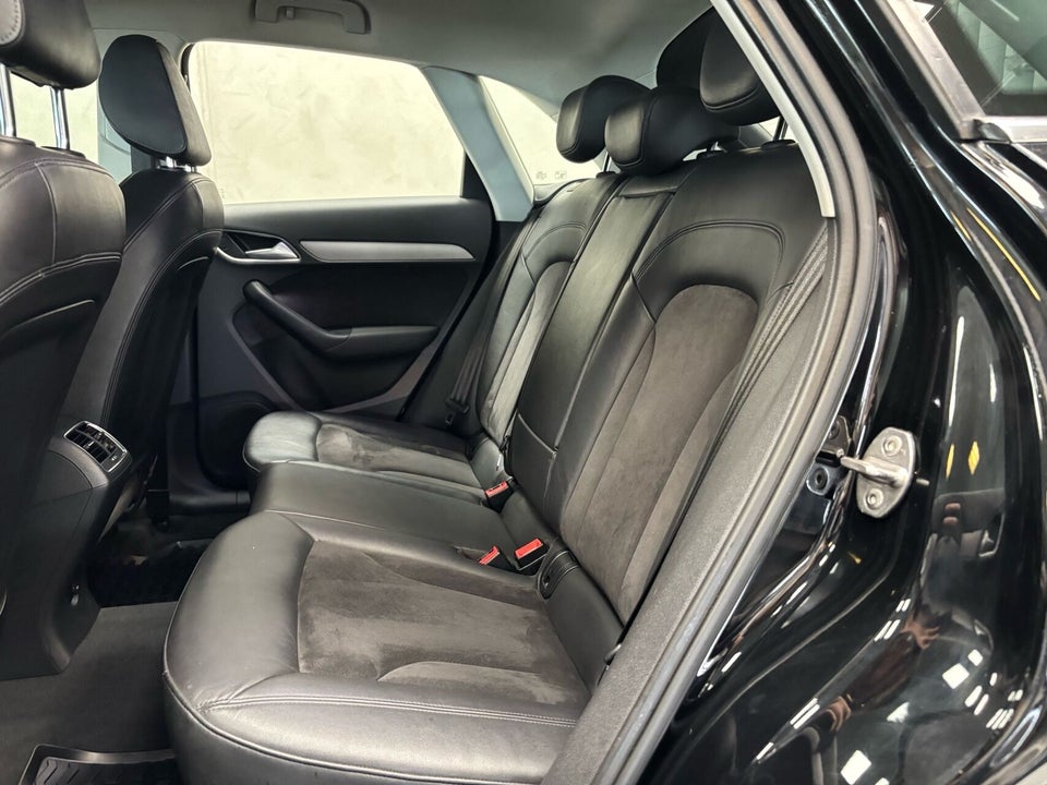 Audi Q3 2,0 TFSi 211 quattro S-tr. 5d