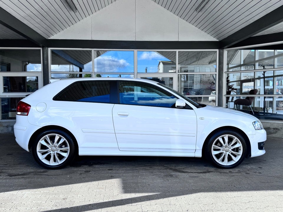 Audi A3 1,8 TFSi Ambition 3d