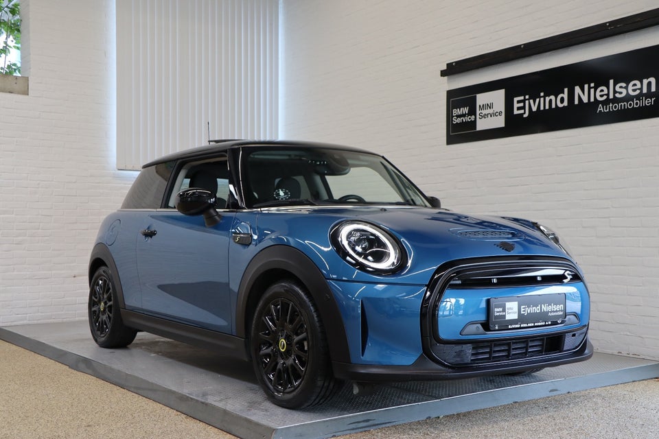 MINI Cooper SE Edition Premium Plus 3d