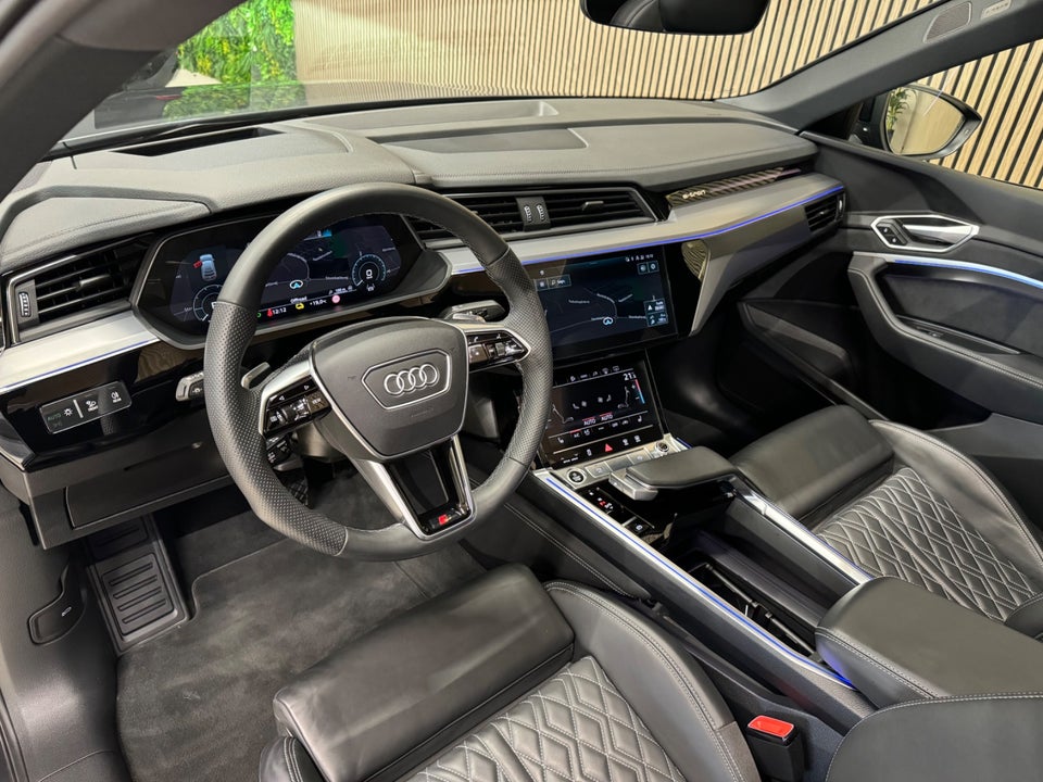 Audi e-tron 55 S-line Sportback quattro 5d