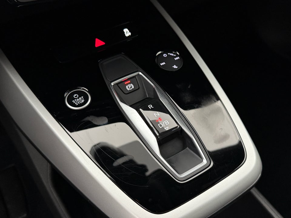 Audi Q4 e-tron 50 Attitude quattro 5d