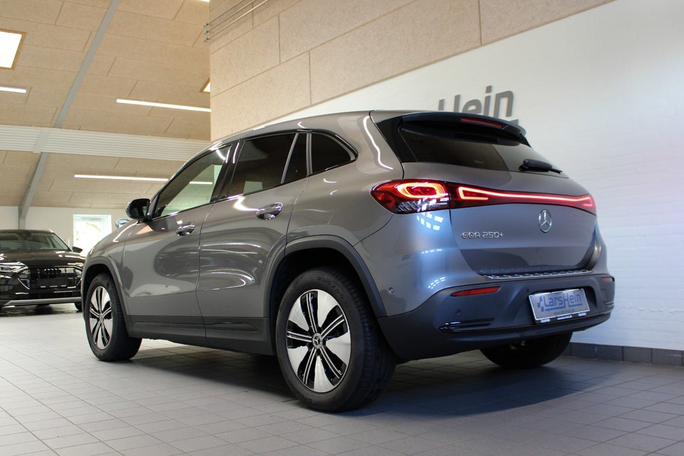Mercedes EQA250+ Progressive 5d