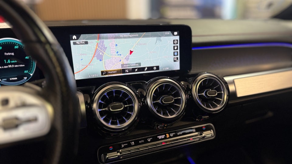 Mercedes EQB300 AMG Line 4Matic 7prs 5d