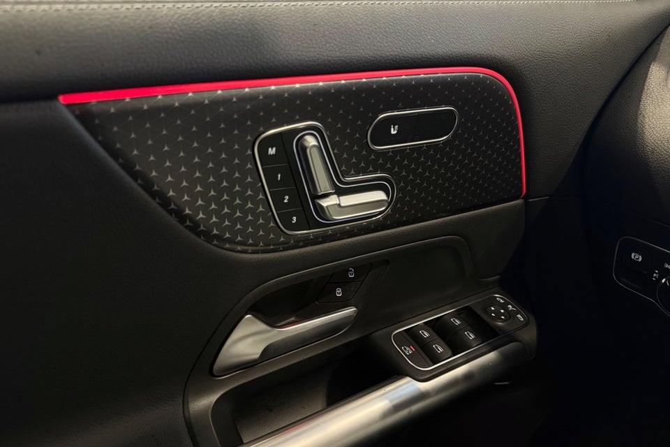 Mercedes EQA300 Progressive 4Matic 5d