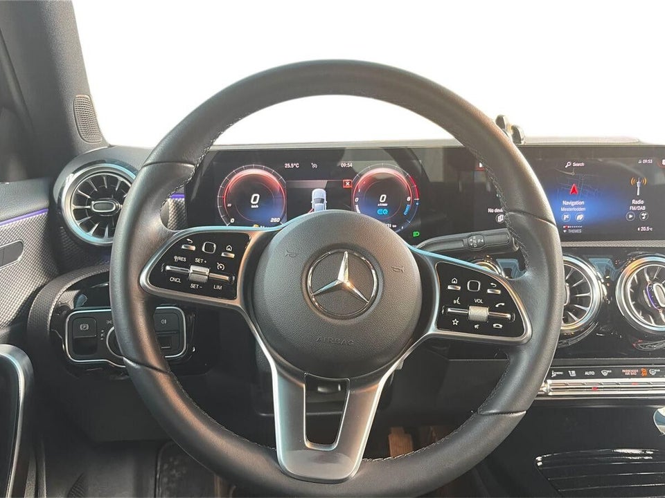 Mercedes A250 e 1,3 Progressive aut. 4d