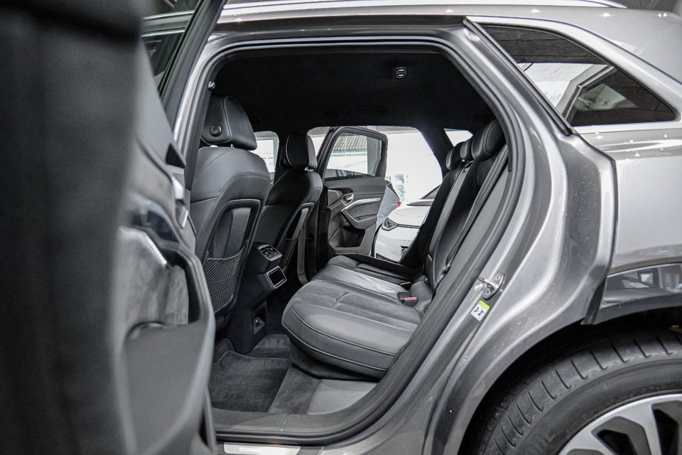 Audi e-tron 55 Advanced quattro 5d