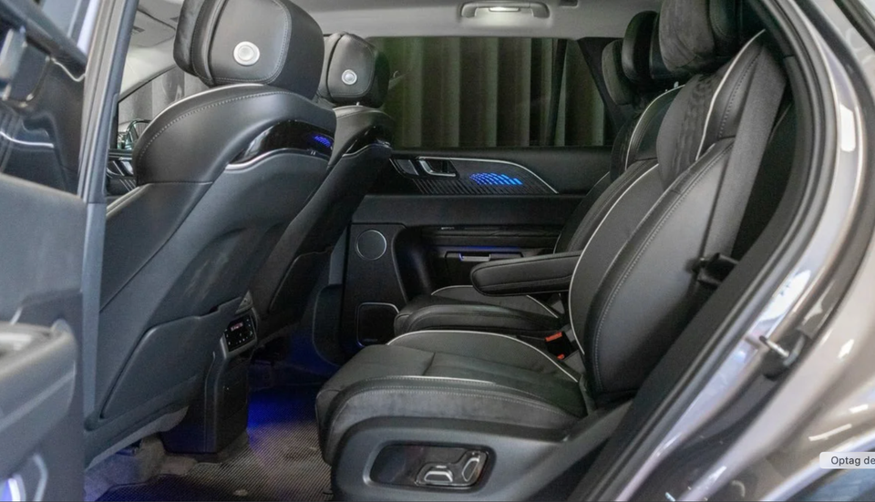 Hongqi E-HS9 99 Exclusive 5d