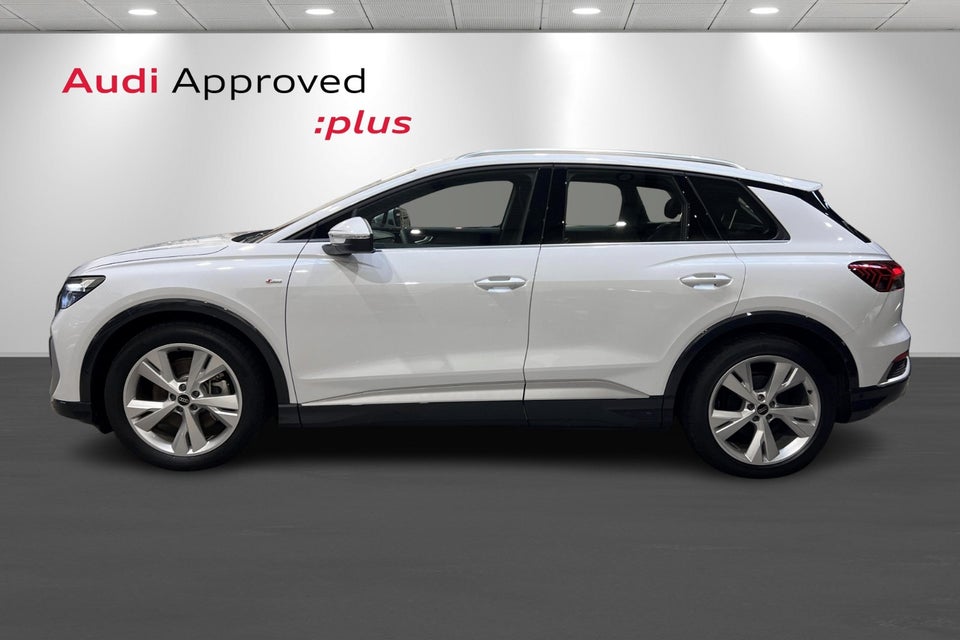 Audi Q4 e-tron 45 S-line 5d
