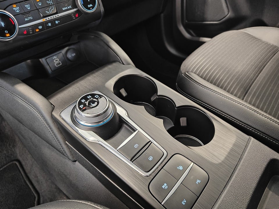 Ford Kuga 2,5 PHEV Titanium X CVT 5d