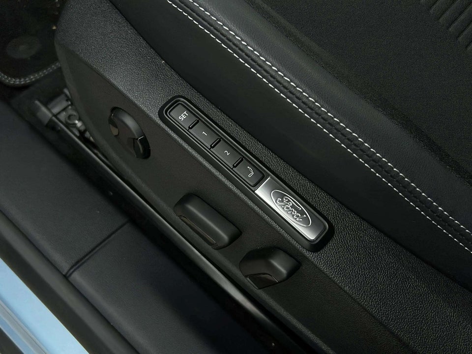 Ford Explorer 82 Select Extended Range 5d