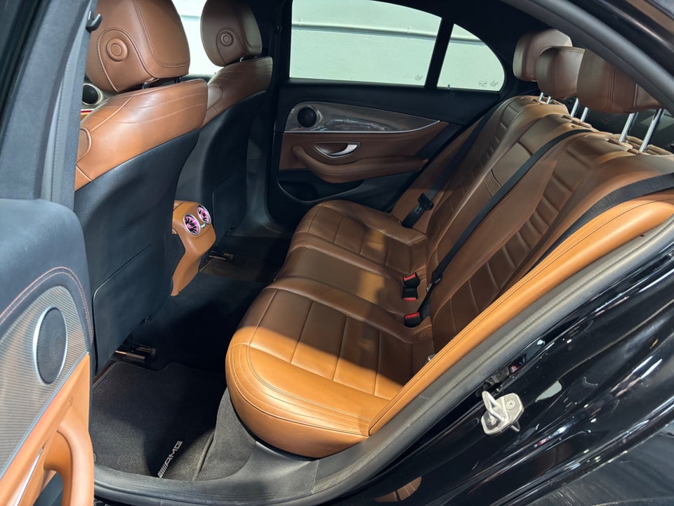 Mercedes E220 d 2,0 AMG Line aut. 4d