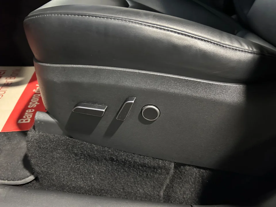 Tesla Model Y Long Range RWD 5d