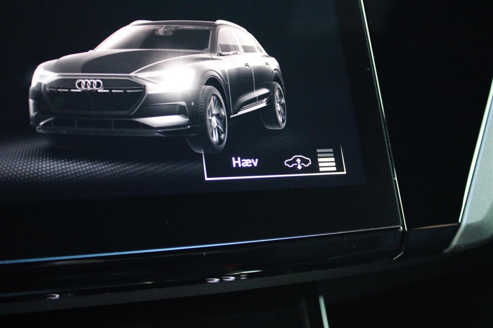 Audi e-tron 55 Prestige quattro 5d