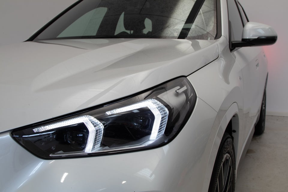 BMW iX1 xDrive30 M-Sport 5d