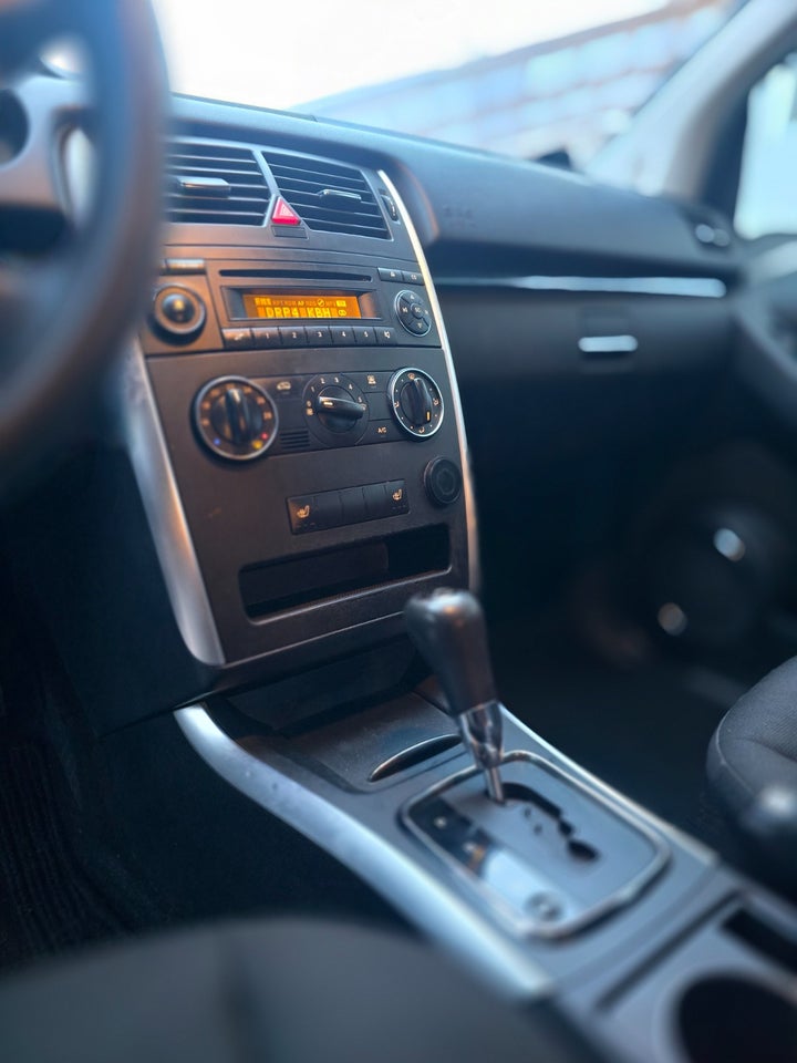 Mercedes B180 2,0 CDi aut. 5d