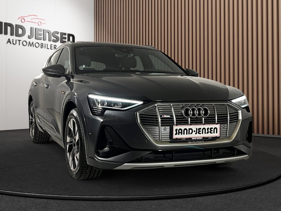 Audi e-tron 55 S-line quattro 5d