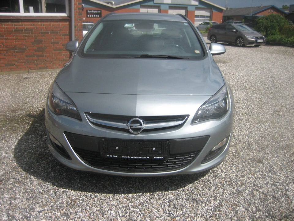 Opel Astra 1,4 T 140 Enjoy Sports Tourer 5d