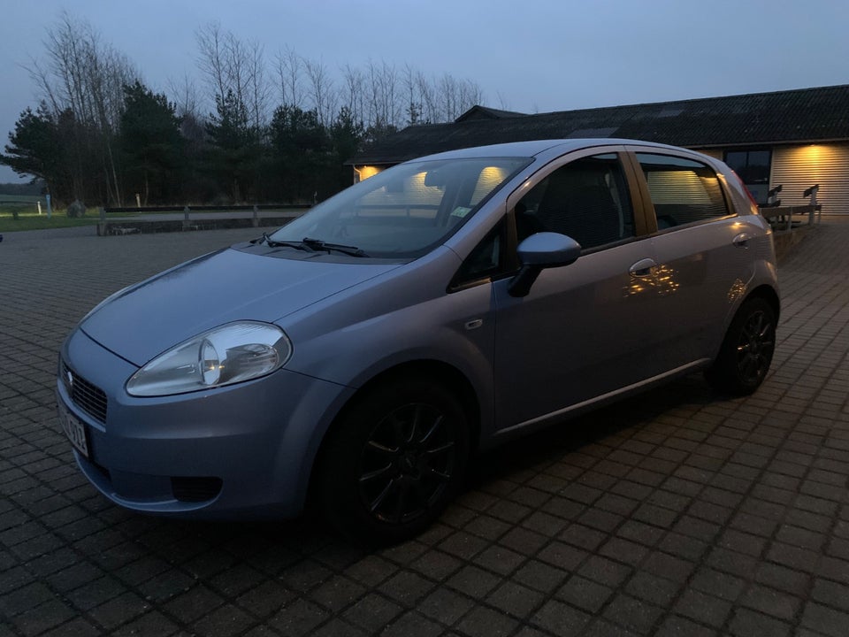 Fiat Grande Punto 1,3 JTD 75 Active 5d