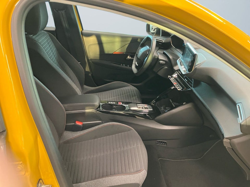 Peugeot e-208 50 Active Pack 5d