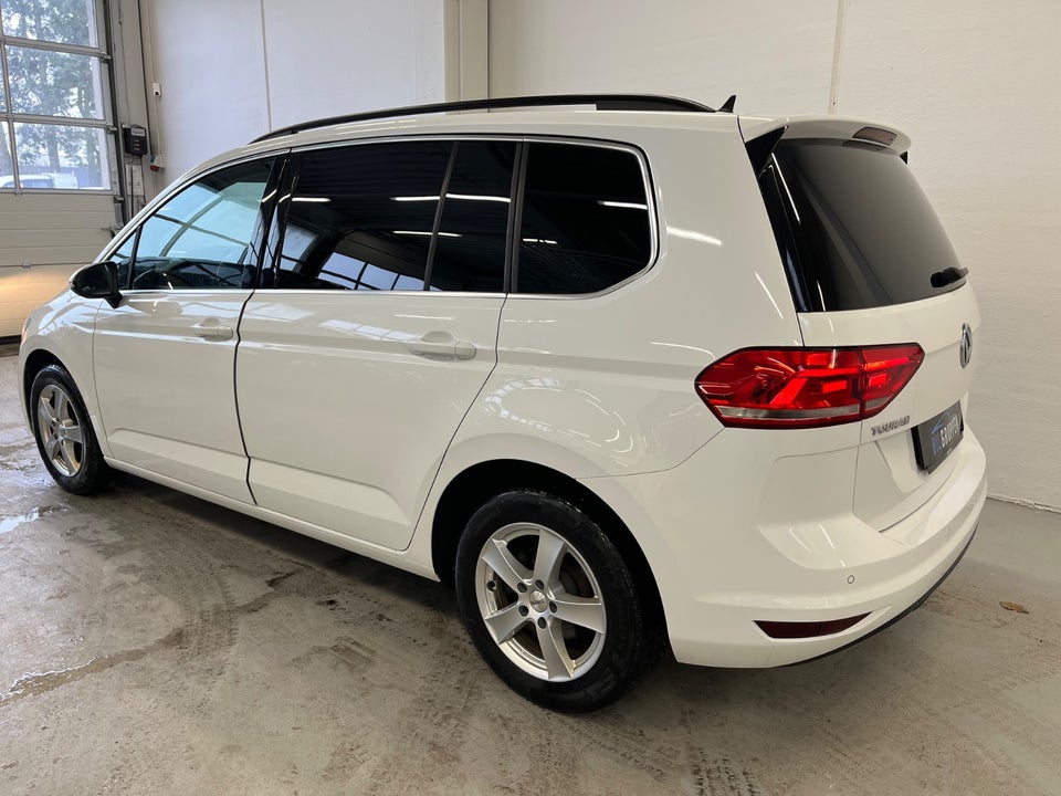 VW Touran 2,0 TDi 115 Comfortline DSG Van 5d