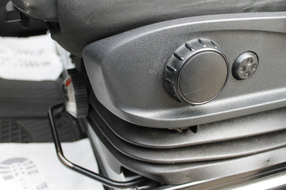 Mercedes Sprinter 317 2,0 CDi Alukasse m/lift aut. RWD 2d