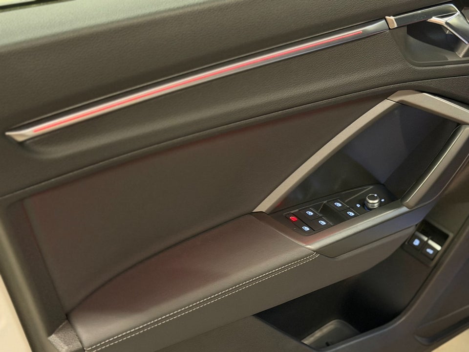 Audi Q3 45 TFSi e S-line plus S-tr. 5d