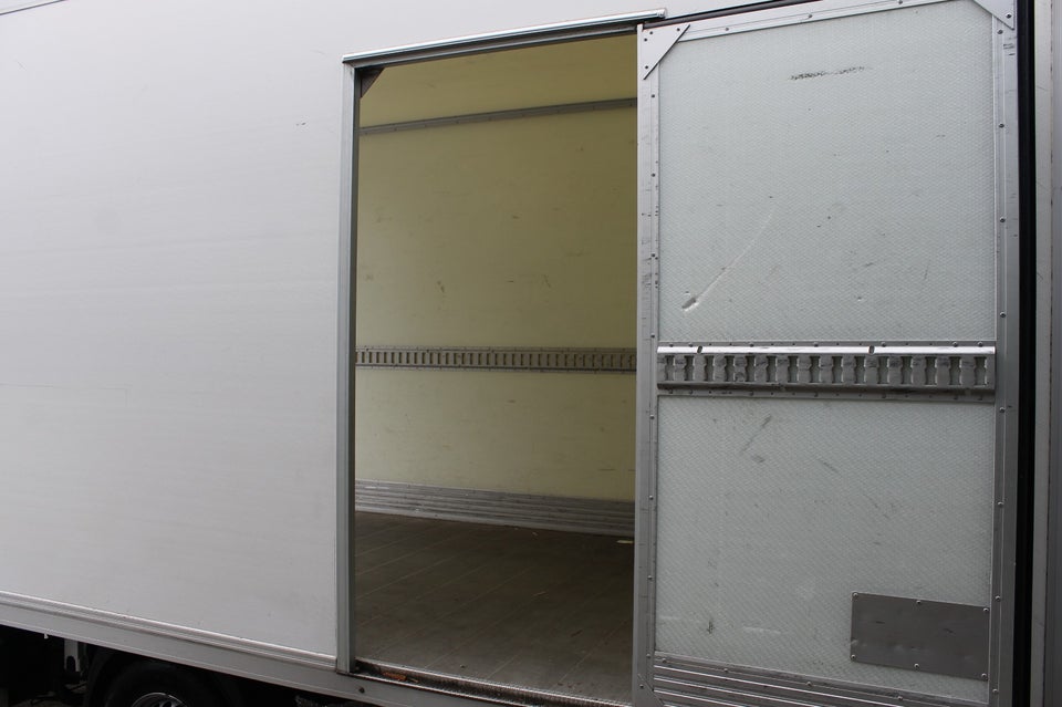 Mercedes Sprinter 317 2,0 CDi Alukasse m/lift aut. RWD 2d