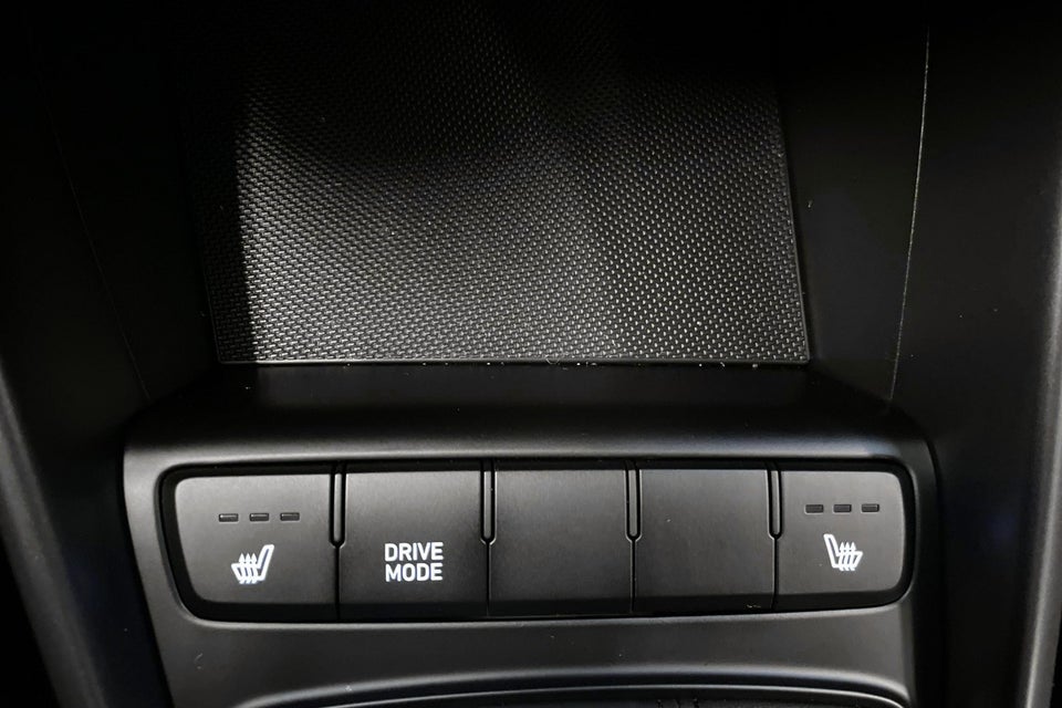 Hyundai i20 1,0 T-GDi Essential DCT 5d