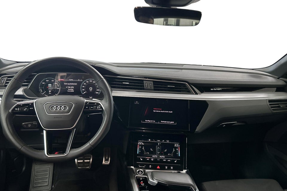 Audi Q8 e-tron 55 S-line quattro 5d