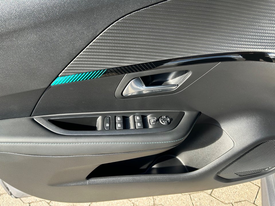 Peugeot e-208 50 Allure Pack 5d