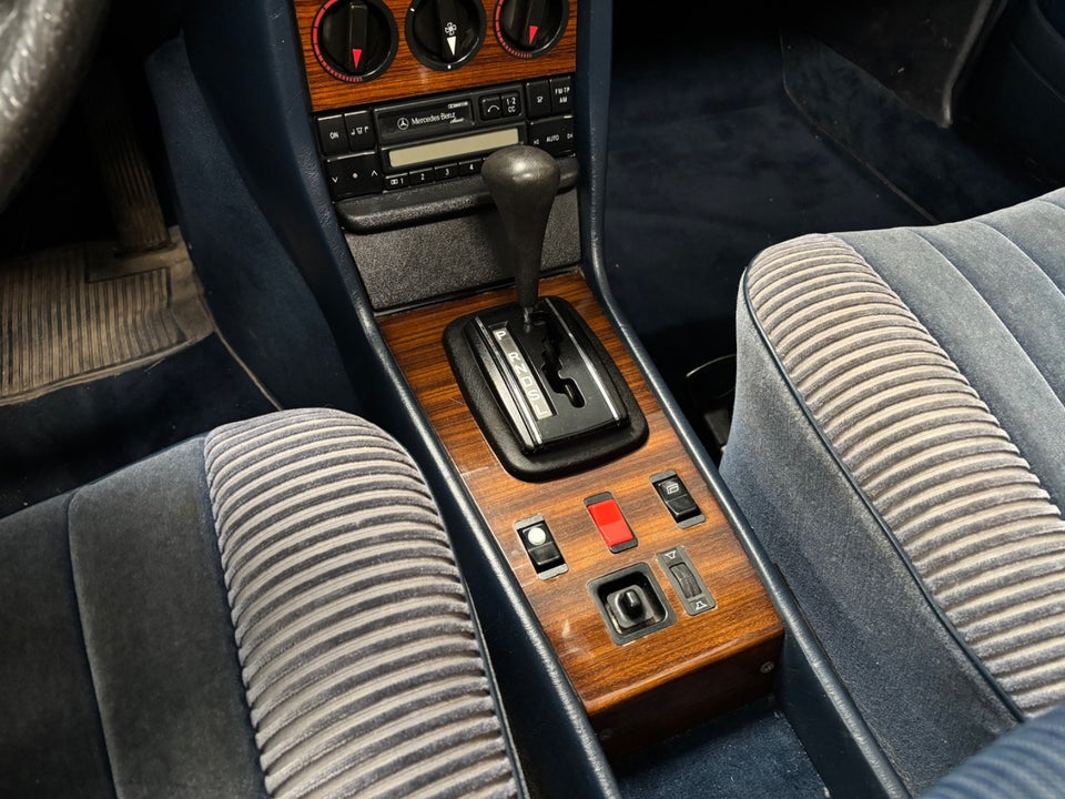 Mercedes 230 CE 2,3 Coupé aut. 2d