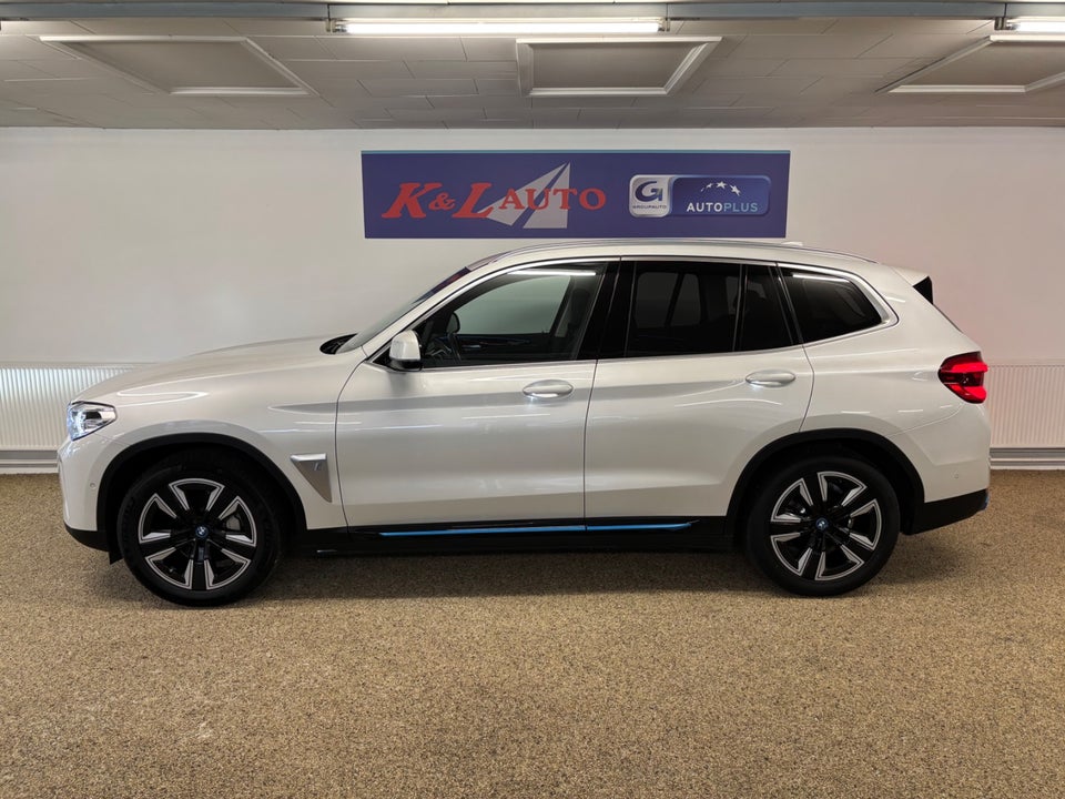 BMW iX3 Charged 5d