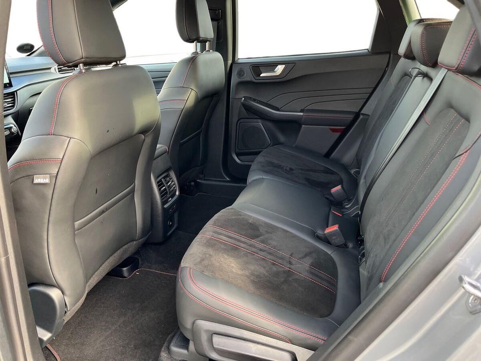 Ford Kuga 2,5 PHEV ST-Line X CVT 5d