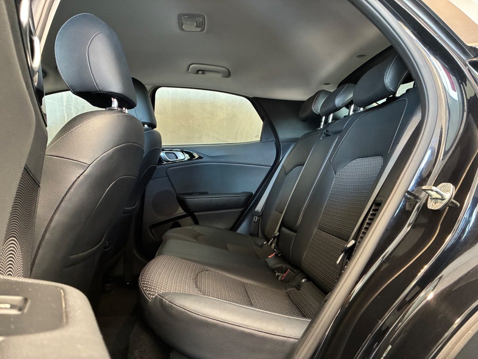 Kia XCeed 1,6 PHEV Prestige DCT 5d