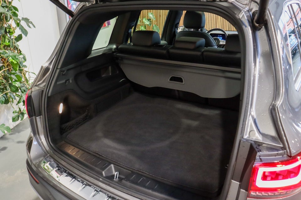 Mercedes EQB300 AMG Line 4Matic 5d