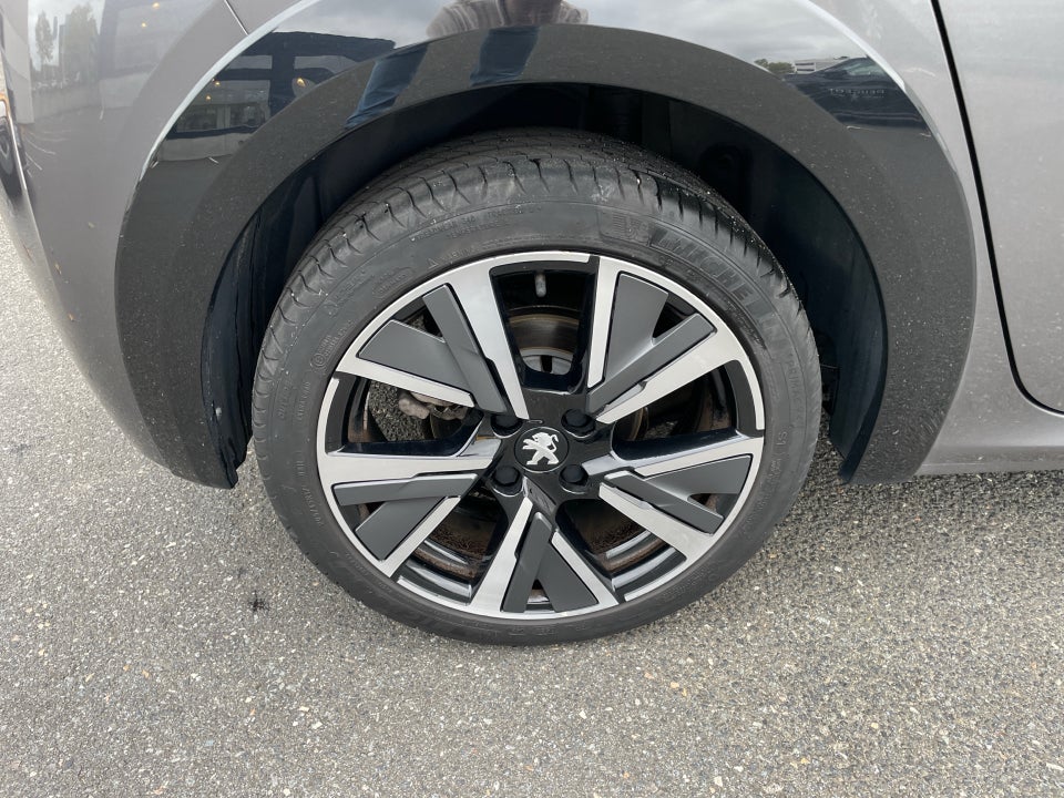 Peugeot 208 1,2 PureTech 100 GT Line 5d