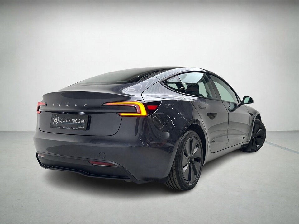 Tesla Model 3 Long Range AWD 4d