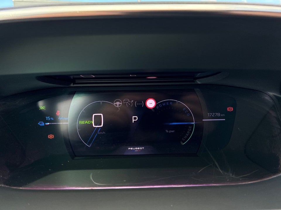 Peugeot e-208 54 GT 5d
