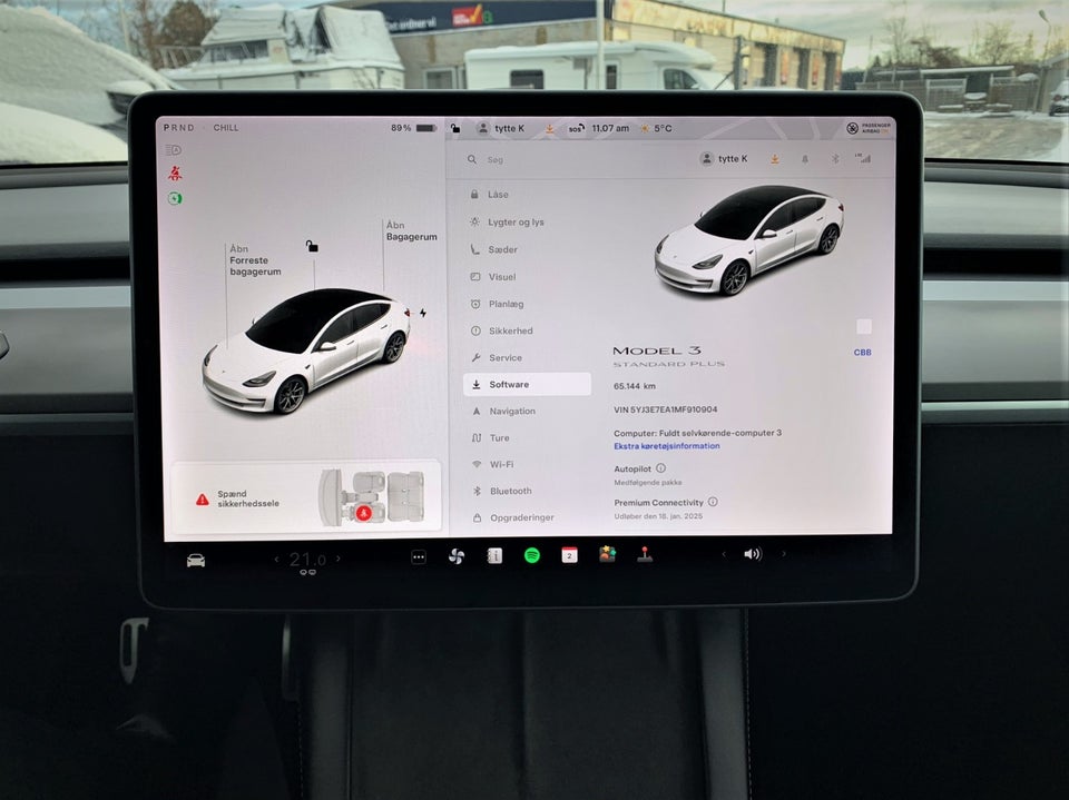 Tesla Model 3 Standard Range+ RWD 4d