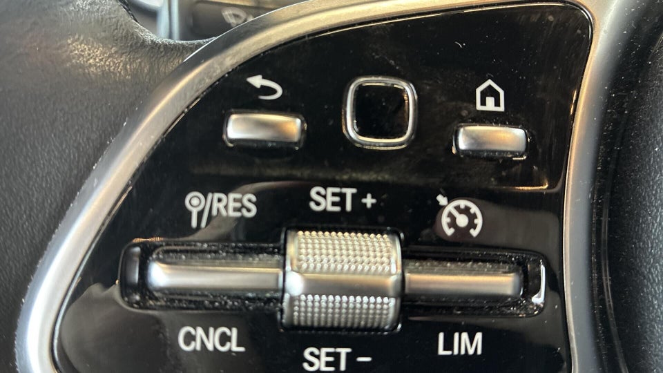 Mercedes EQA250 Progressive 5d