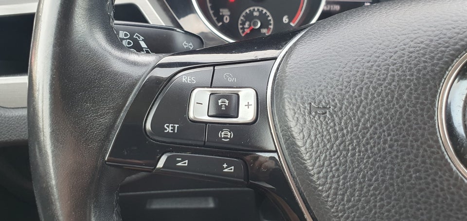 VW Touran 1,6 TDi 115 Comfortline DSG 7prs 5d